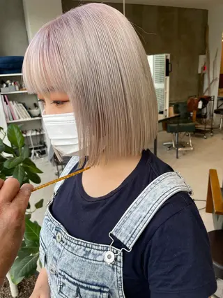 ミディアム カラー レイヤーカット ベージュカラー/小島のヘアスタイル