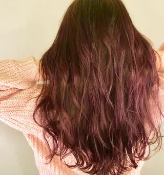 カラー still .のヘアスタイル