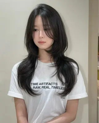 ロング カラー 大人韓国レイヤ ー特化｜角岡泉希🩶のヘアスタイル