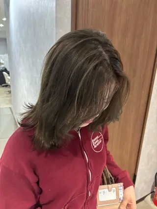 ミディアム カラー 🌐NATSUMI 🌐【寒色カラー】のヘアスタイル