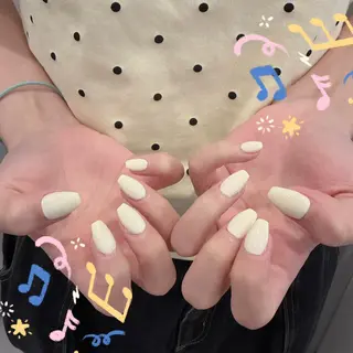 ネイル yui 🐈⬛🎀のネイルデザイン