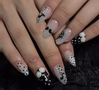 ネイル Pure&Rich Nailのネイルデザイン