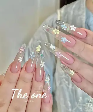 ネイル Theone栄店 伊藤のネイルデザイン