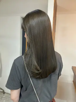 セミロング NAGISA髪質改善 &透明感カラー🪞のヘアスタイル