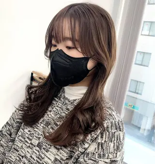セミロング カラー パーマ ヘアアレンジ メンズ キッズ ネイル マツエク・マツパ アイブロウ 似合せレイヤー/ 柔らか透明感カラーのヘアスタイル