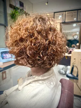 ショート パーマ Calenda/ パーソナル美髪サロンのヘアスタイル