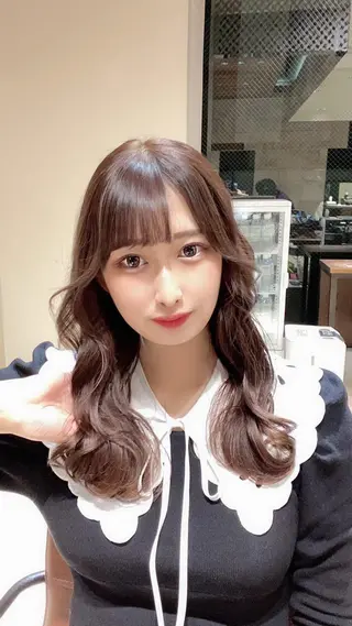ミディアム カラー 顔まわりの神様✨ 透明感カラー藤嶋秀幸のヘアスタイル