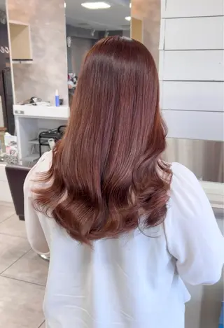 セミロング レイヤー/艶髪カラー 森本くるみのヘアスタイル
