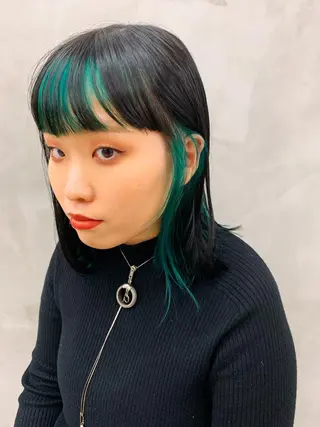 カラー 💓パーマ，💗 レイヤーカットのヘアスタイル