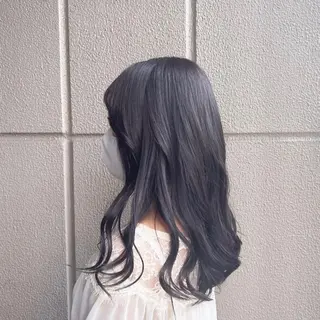 ロング カラー ヘアアレンジ 🤍透明感カラー︎ 🤍YUURI🤍のヘアスタイル