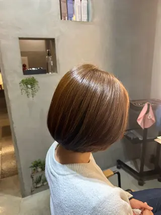 ミディアム カラー 艶カラー/ベージュ/ ショート/安岡哲兵のヘアスタイル