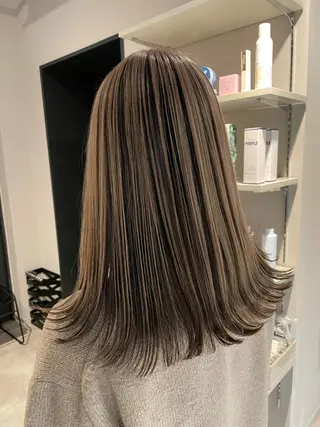 ミディアム カラー ブリーチ👩🦳/ ✂︎MANAMIのヘアスタイル