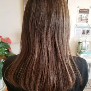 セミロング Coumi 女性専用美容室のヘアスタイル