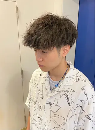 ショート パーマ メンズ JINKIメンズ特化 メンズカットパーマのヘアスタイル