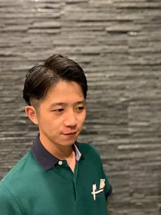 ミディアム パーマ 山内 敢史のヘアスタイル