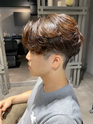 パーマ メンズ 似合う髪型見つけます AYAKAのヘアスタイル