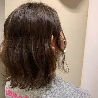 ミディアム カラー 韓国スタイル🇰🇷 annaのヘアスタイル