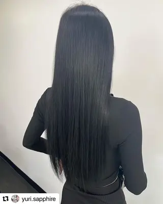 ロング 吉田 麻倫のヘアスタイル