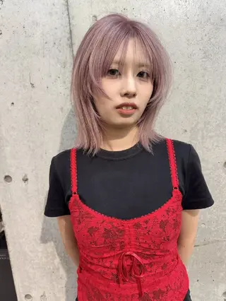 カラー ミディアム mood 髪質改善 ダブルカラーのヘアスタイル