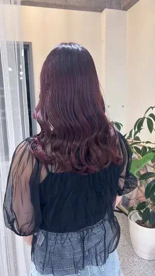 セミロング カラー cher. 熊谷衣織のヘアスタイル