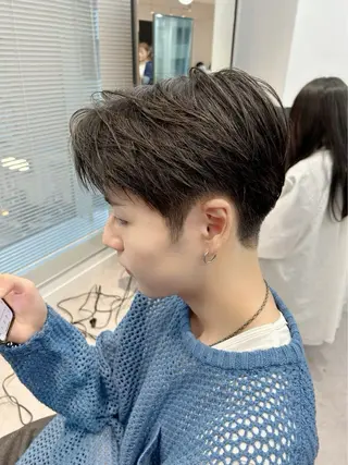 ショート レイヤーカット/ ダブルカラー/セイナのヘアスタイル