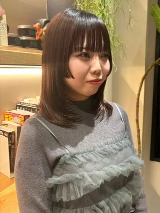 ロング 前田 唯のヘアスタイル