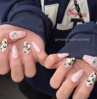 ネイル estrela 🍑のネイルデザイン