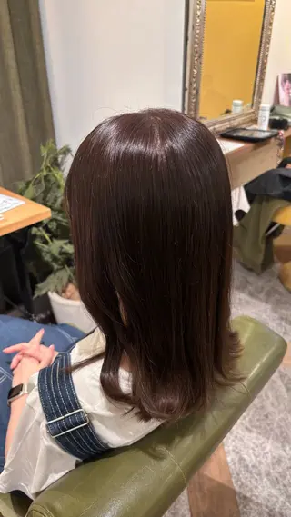 ロング カラー 平出 千尋のヘアスタイル