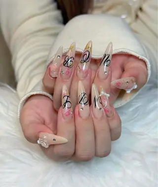 ネイル Eli Muse 新宿ネイルのネイルデザイン