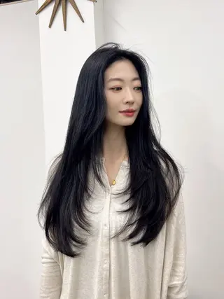 セミロング カラー 渋谷レイヤーカット❌ 縮毛矯正専門/武田涼のヘアスタイル
