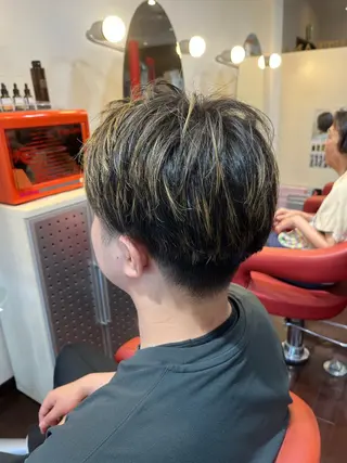 ミディアム カラー メンズ 野寺 琉弥のヘアスタイル