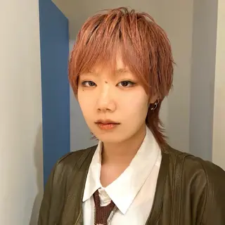 ミディアム カラー ショート/ウルフ ハイトーン/カイセイのヘアスタイル