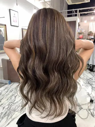 ロング カラー エクステ(レミー毛) NINEのヘアスタイル