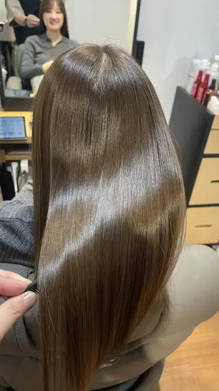 セミロング 髪質改善 suzukiのヘアスタイル