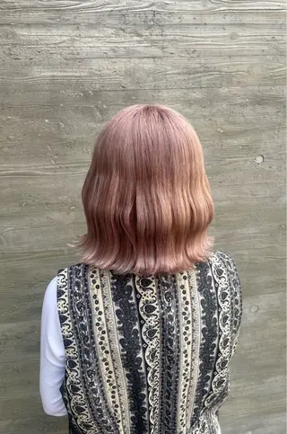 ミディアム カラー 💎HYUGO❄️ ハイトーン/インナーのヘアスタイル