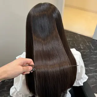 ロング パーマ 髪質改善Ⅰ透明感 艶カラーⅠたつやのヘアスタイル