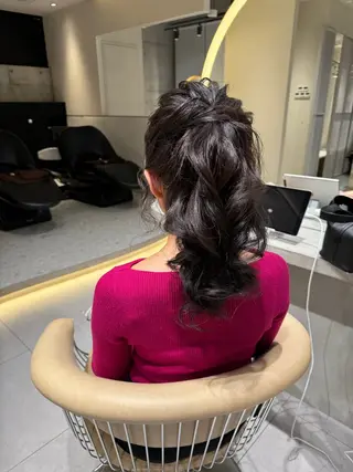 ロング ヘアアレンジ ヘアセット/レイヤー 赤み消し/はるかのヘアスタイル