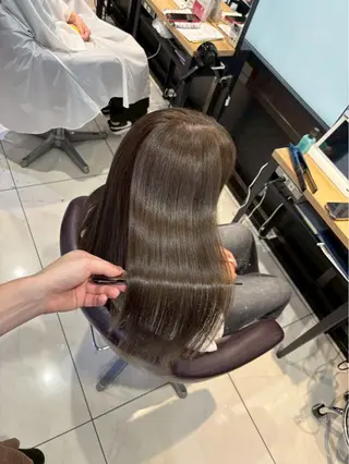 ロング カラー 🩵レイヤー✖︎ 髪質改善🩵リョウヤのヘアスタイル