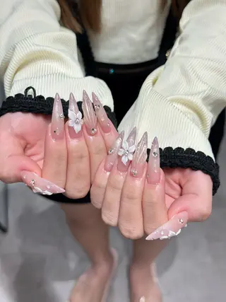 ネイル Eli Muse 新宿ネイルのネイルデザイン