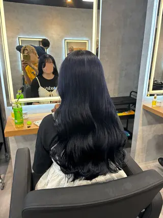 セミロング カラー パーマ ヘアアレンジ 透明感ブリーチカラー 🌈TOMOHIROのヘアスタイル