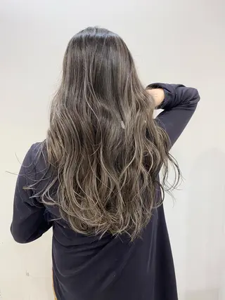 ロング カラー レイヤーカット 赤み消し　店長/大和のヘアスタイル