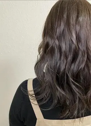 ロング ヤマモト ミノルのヘアスタイル