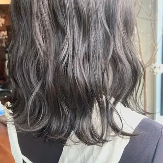 ミディアム カラー 透け感カラー/ momo🦕のヘアスタイル