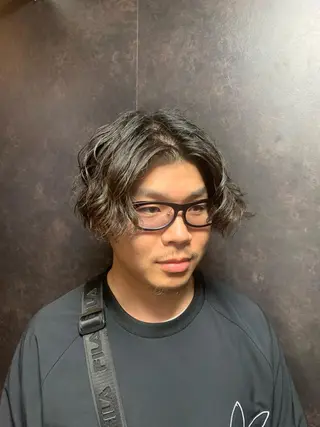 ミディアム パーマ 山内 敢史のヘアスタイル