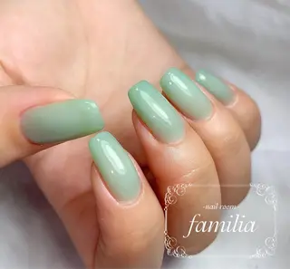 ネイル -nailroom- familiaのネイルデザイン