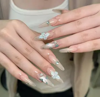 ネイル エリ🫧 nail池袋東口のネイルデザイン