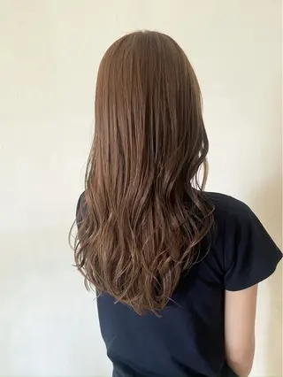 カラー FERIA緑地公園 根本莉乃🍊🌟のヘアスタイル