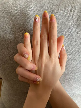 ネイル 瞳 ネイルサロン😊のネイルデザイン