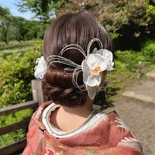 ヘアアレンジ ヘアセットメイク専門 ダーリンダーウィンのヘアスタイル