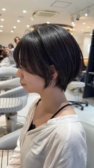 ショート カラー 🌟透明感カラー× 小顔カット いっせいのヘアスタイル
